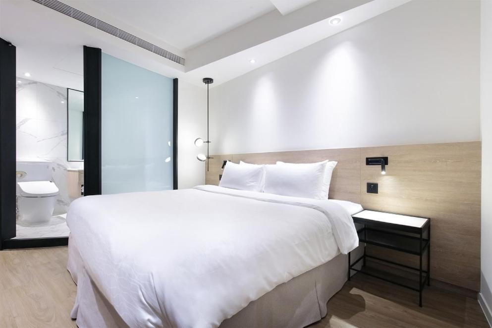 Keebe Hotel Keelung Bagian luar foto